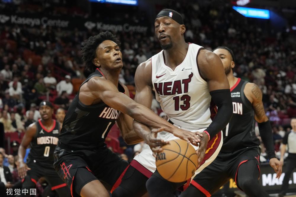 同时他们的 同时他们的