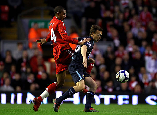 经过效力于 经过效力于